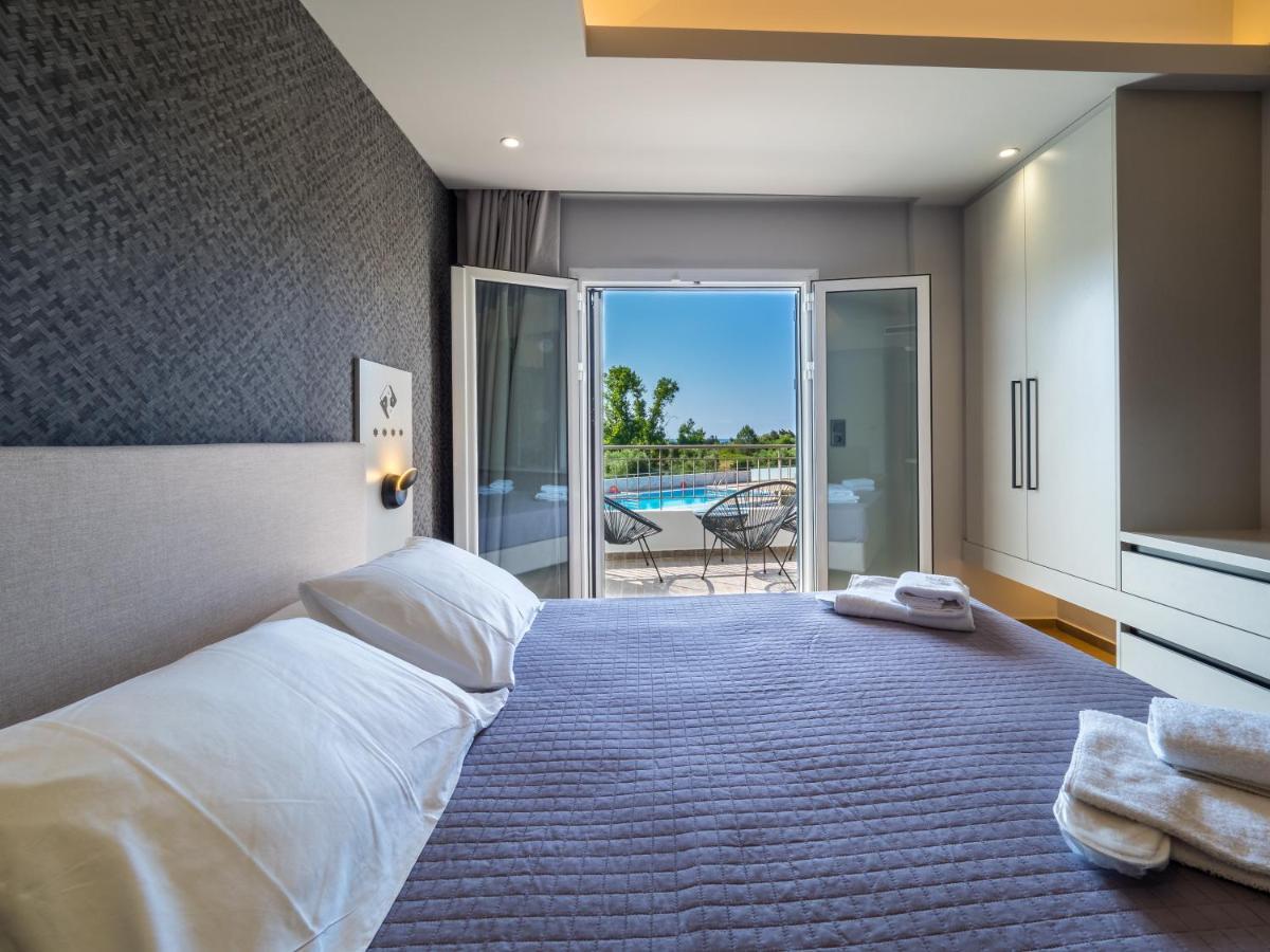 Paradise Hotel 4*